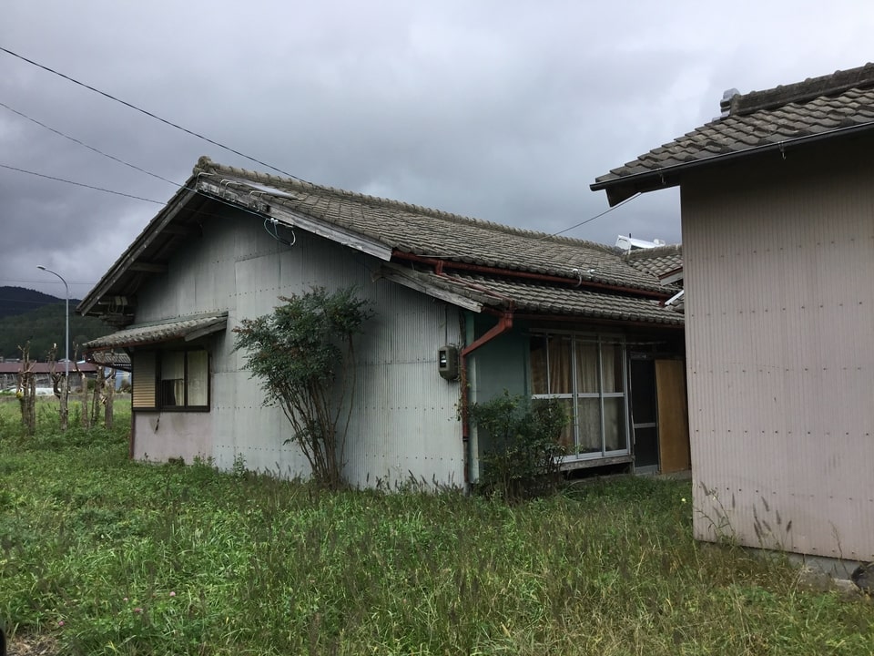 離れ・車庫付きの平屋の物件の写真