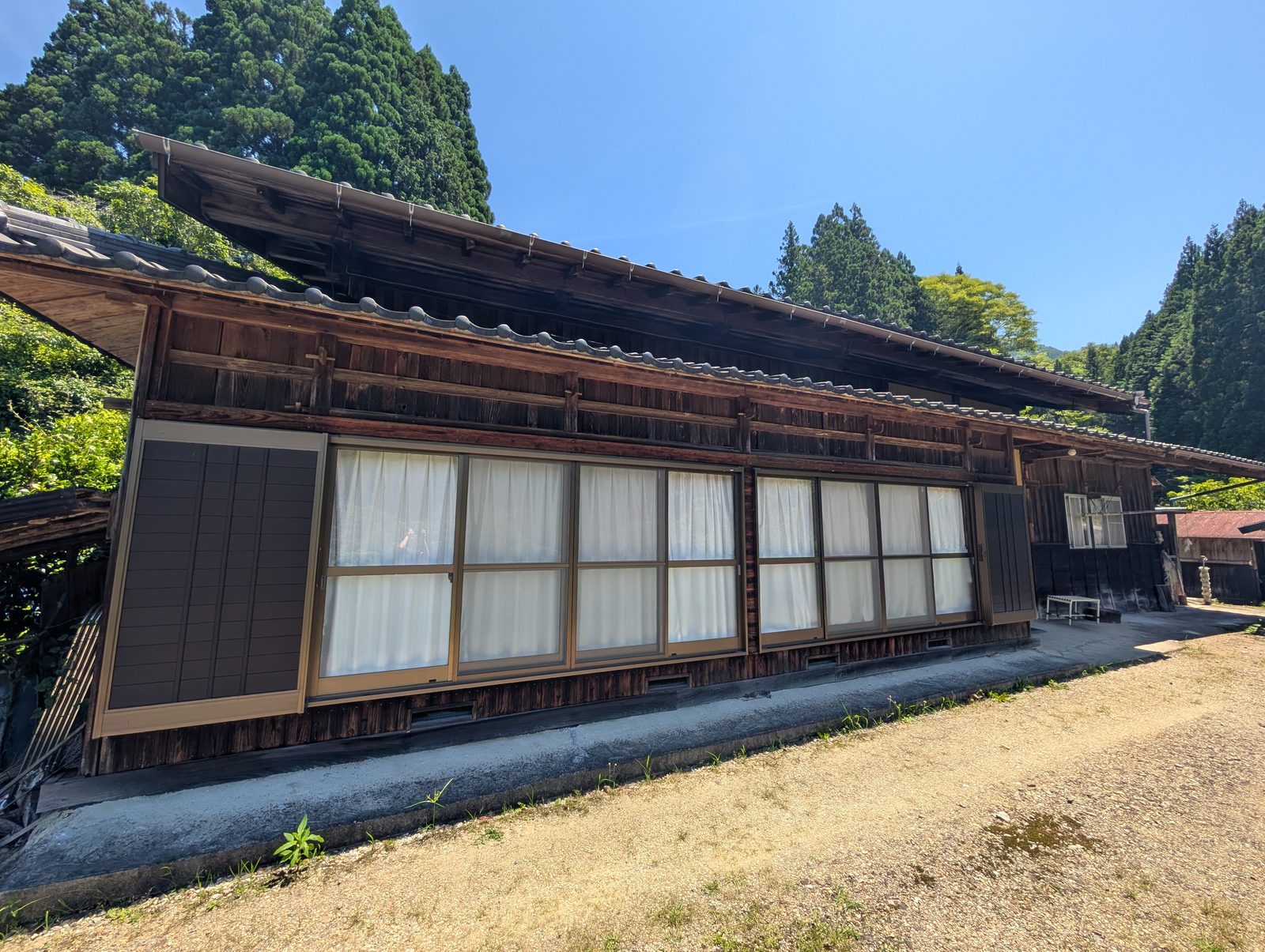 眺めの良い築150年の古民家物件の写真
